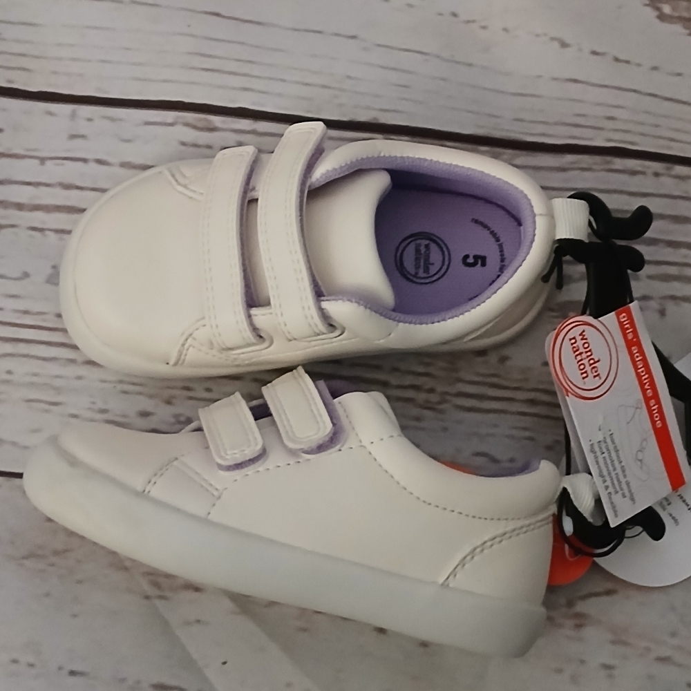 Wonder Nation infant adaptive shoes, sneakers ivory size 3
